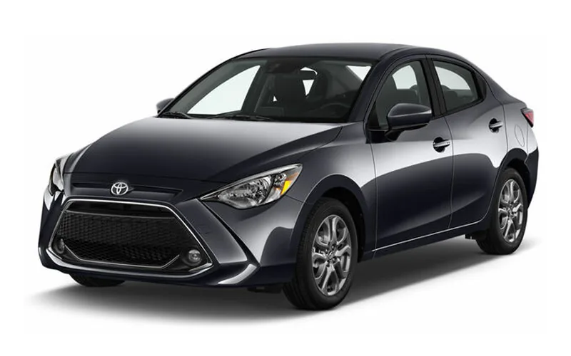 Toyota Yaris en renta en Coamo